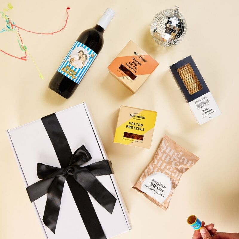 Gourmet Signature Sip Shiraz Hamper - Image 2